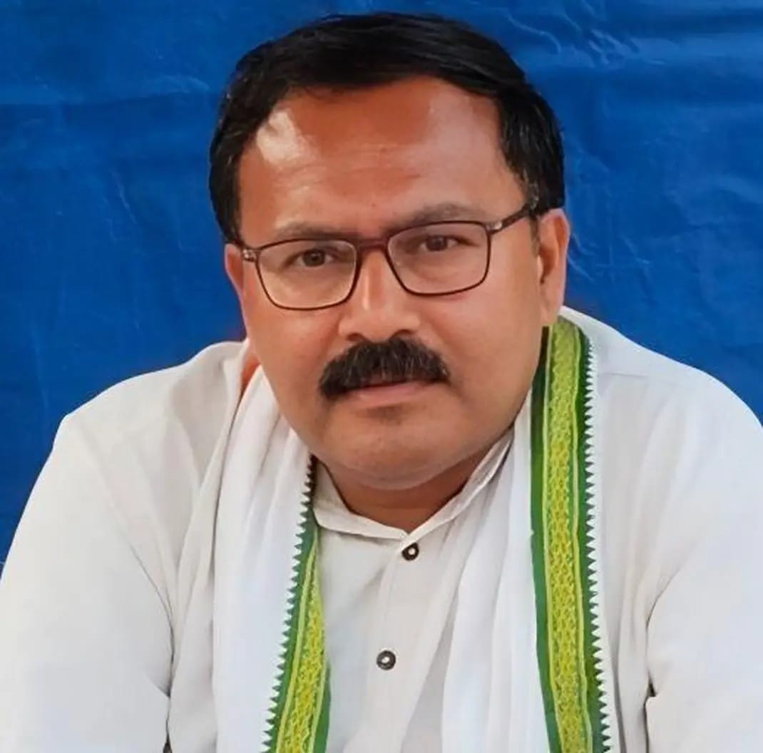 2,೦೦೦ ಕೋಟಿಯ ಪ್ರತಿಮೆ ವರ್ಸಸ್ 4,೦೦೦ ಕೋಟಿಯ ಆಸ್ಪತ್ರೆಗಳು: ಯಾವುದು ನಮಗೆ ಮಾದರಿ ?’- ಅಶೋಕ್ ಎಡಮಲೆ